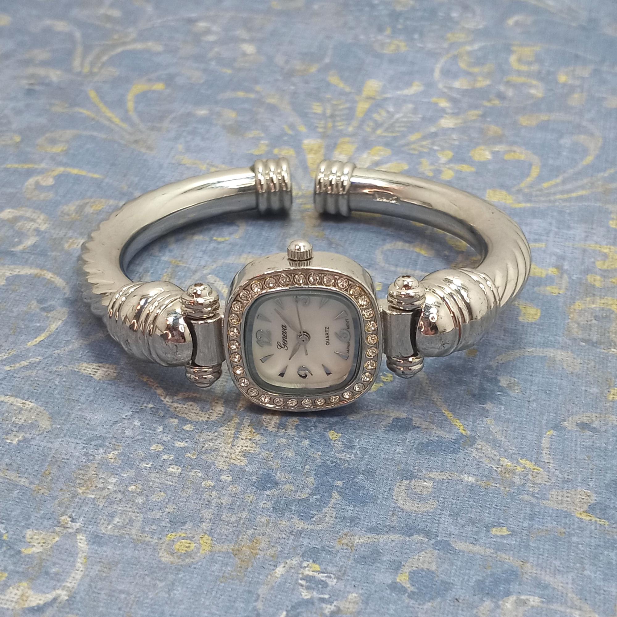 Vintage silver tone women watch Geneva/New battery/working perfectly Vintage Silver Color Geneva Women main image 2