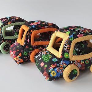 A toy car of cloth, plush car, handmade toy car, children&#39;s room decoration, gift for child, gift for boy girl baby, safe toy, soft toy