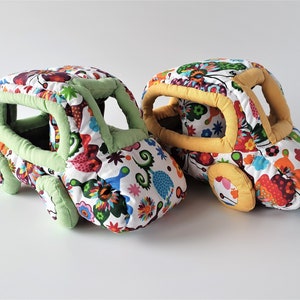 Handmade Plush Toy Car: Floral Cotton Decor