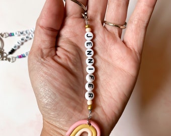 Llavero de arcilla arcoíris con nombre personalizado / Colgante con dije de arcoíris / Llavero personalizado