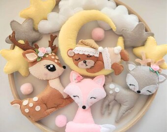 Woodland baby nursery mobile, baby mobile crib, forest animals, felt woodland toy, fox, deer, sleeping bear, moon, personalized baby gift