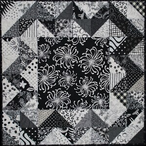 Ziggity Zag table topper/wall quilt digital download quilt pattern DNQ-106 image 4