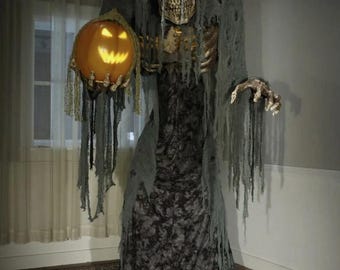 Jack Stalker animierte Halloween-Requisite, 2,13 m großer, lebensgroßer, animatronischer Kürbis-Sensenmann – versandkostenfrei