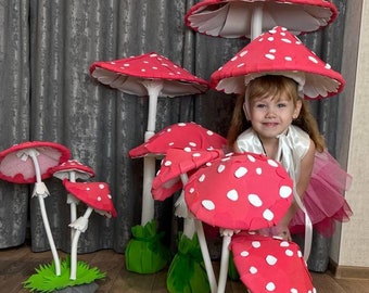 Alice in Wonderland style fly mushrooms, fantasy props for holidays, decor mushrooms, photoshoots, storefront, garden decor, party