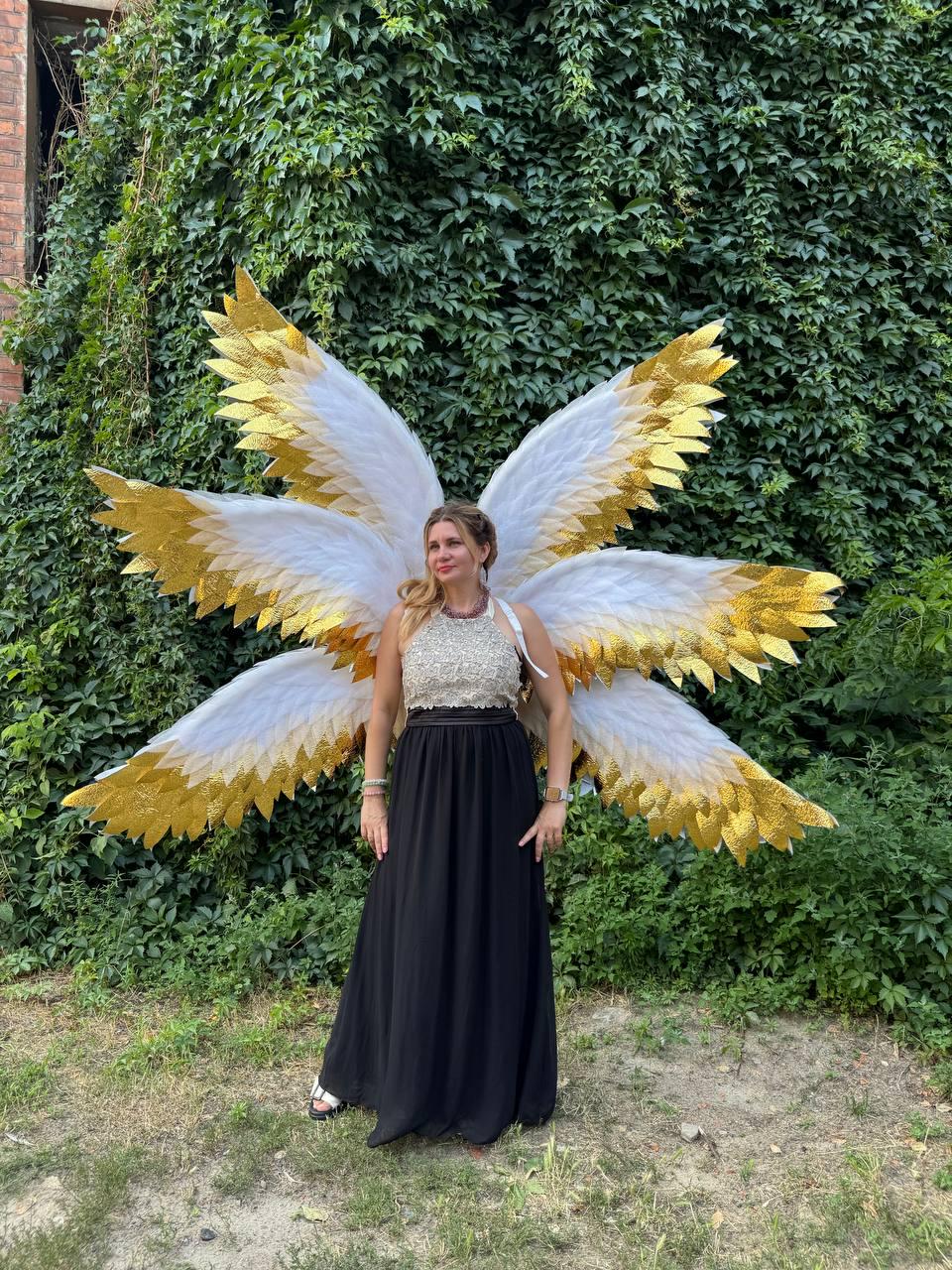 Disfraz de ángel de seis alas / Disfraz de ángel blanco y dorado con seis  alas / Alas de ángel grandes para sesión de fotos / Disfraz de ángel para  cosplay - Etsy México, image size:960x1280