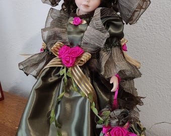 アシュリー・ベル作、希少なビクトリア朝時代の磁器製コレクターズ