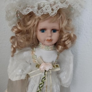 Porcelain Doll,Vintage Doll,Victorian Style Doll