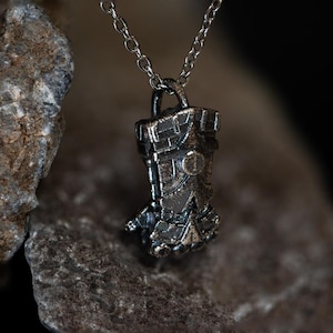 Vi Fist Silver Pendant - Dark Silver | Arcane x League of Legends Inspired Necklace | Fan Made Jewelry for Cosplay & Gifts