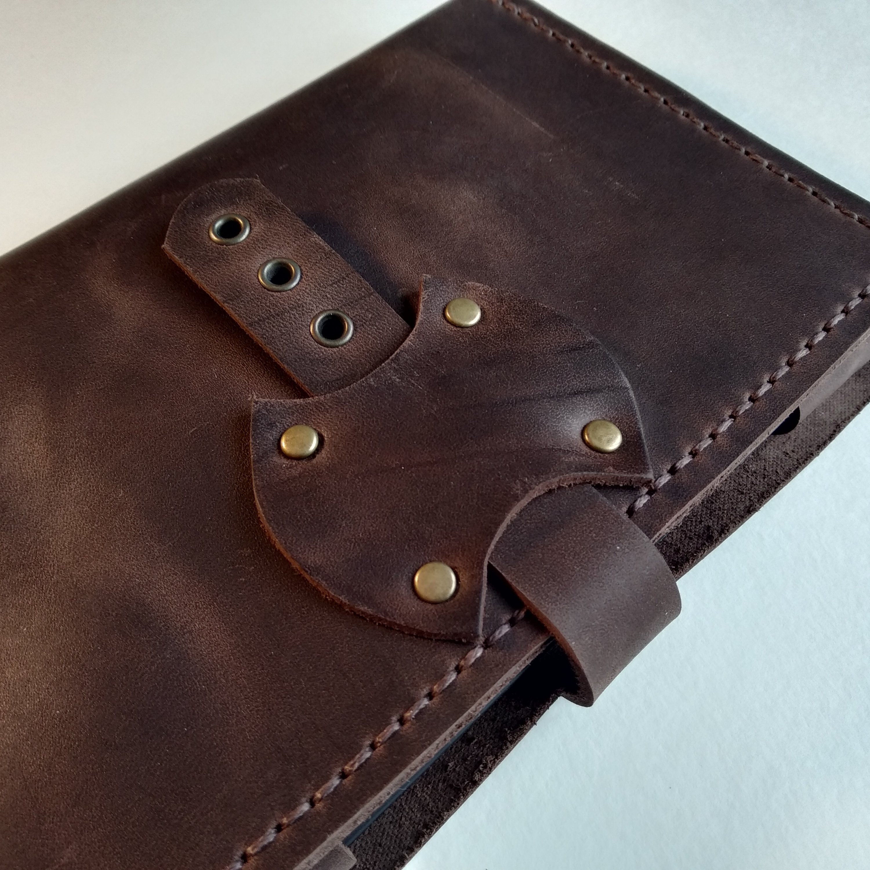 Kindle Paperwhiteケース（第10世代）。Amazon Kindle 2019用レザー