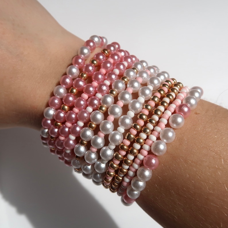 White Pearl and 3 Pink Pearl Beaded Bracelet Pattern 20