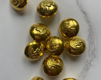 20mm 8 Gold Anchors Plastic Buttons