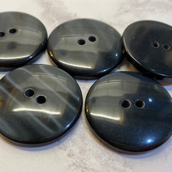 34mm Vintage Style Black Pearlised Button