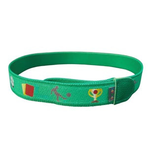 Cinto infantil futebol verde, cinto infantil sem fivela, cinto para crianças e bebês, ajustável de forma flexível, elástico, fabricado na Alemanha