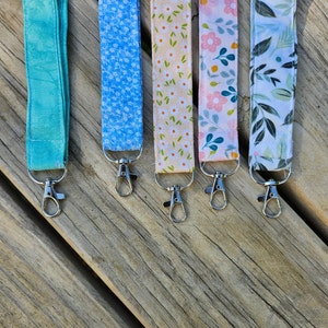 Flower Lanyard for keys | Patterned lanyard | ID badge holder