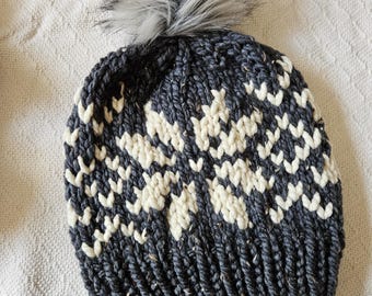 Bonnet en tricot jacquard avec pompon en fausse fourrure | Bonnet d'hiver en laine mélangée