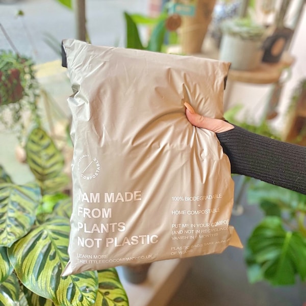 The Little Eco Company 'Hergestellt aus Pflanzen, nicht aus Plastik' Zertifizierte biologisch abbaubare und kompostierbare Öko-Postversandtaschen