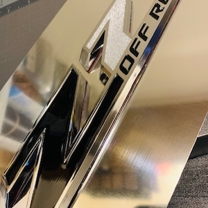 Targa 3D personalizzata Z71 4×4 Off Road Nuovo specchio cromato nero 4×4 Tahoe Silverado