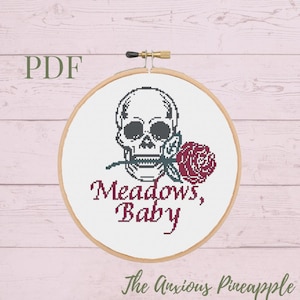 Patrón de punto de cruz de Meadows Baby, booktok, libros obscenos, lector, romance oscuro