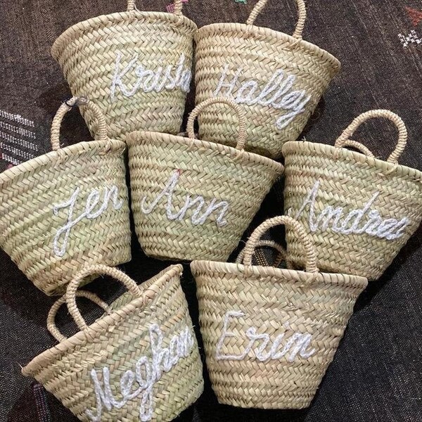 Personalized wedding tote bag straw bag basket,bridal shower bags,customized straw bags,custom beach bag,straw tote,embroidered bags