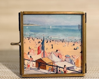 Vintage Brass Floating Picture Frame | 3x3 Tabletop Display, Modern Home Decor