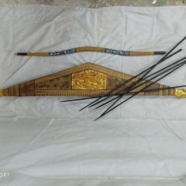 Altägyptischer Köcher, Pfeil und Bogen. Tutanchamun's Bogen (made inägypten)