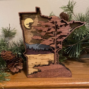 Wooden layered Minnesota Shelf Sitter (please note size)