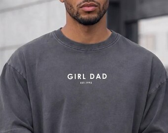 Comfort Colors® Minimalist Girl Dad Tee, Cool Dad Shirt, Aesthetic Father Gift, Vintage Father Tshirt, Trendy Streetwear Dad Sweatshirt
