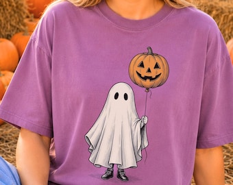 Comfort Colors® Vintage Ghost Halloween Shirt, Playful Ghost with Balloon Design, Cute Retro Autumn Graphic Tee, Vintage Autumn Graphic Tee