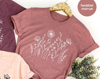 Minimalist T-Shirts, Gifts for Women, Flowers Crewneck Sweatshirt, Aesthetic Tees, Floral Shirts for Women, Wild Flowers Graphic Tees
