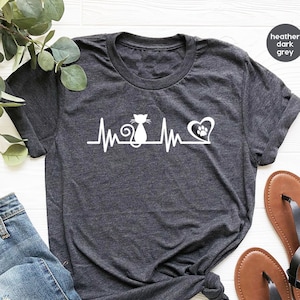 Vet Tech Shirt, Veterinarian Shirt, Veterinary Shirt, Vet T-Shirt, Cat Mom T-Shirt, Cat Mama Shirt, Cat T-shirts, Funny Cat Shir, Pet Lover