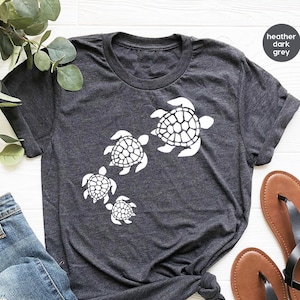 Turtle Shirt, Love Turtle Shirt, Nature Lover Sea Turtle Shirt, Beach Life Shirts, Turtle Shirt, Save the Turtles Traveler, Adventure Shirt