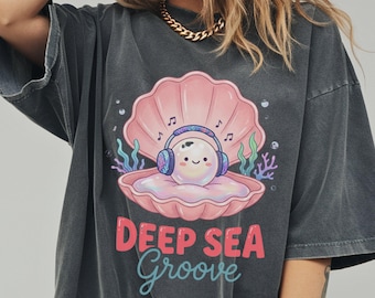 Comfort Colors®  Deep Sea Groove Unisex Shirt, Kawaii Music Lover Apparel, Cute Pearl Seashell Design for Ocean Enthusiasts