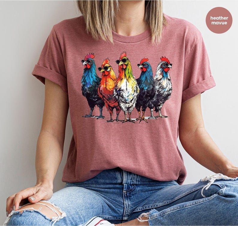 Camiseta de pollos geniales, camisetas de animales de granja, camiseta de cuello en V de granjero, camisetas gráficas divertidas de granja, regalo para amigos, camiseta unisex para adultos imagen 2