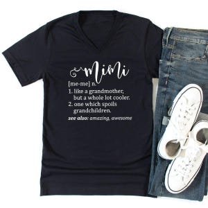 Mimi Definition V-neck Shirt, Mimi Shirt, Grandma Shirt, Funny Granny Shirt, Grandmother Shirt, Mother's Day, Grandmother Gift Idea for Mimi zdjęcie 3