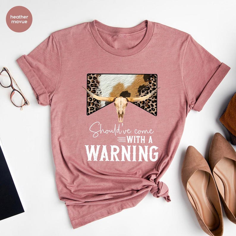 T-shirt cowboy, T-shirt western, T-shirt country, T-shirt Texas, T-shirt Beth Dutton, T-shirt du Sud, T-shirt « Méritait d'être accompagné d'un avertissement », T-shirts graphiques image 6