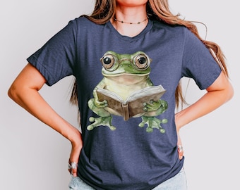 Cute Frog Reading Book Shirt, Whimsical Animal Reader Graphic Tee for Cozy Book and Nature Lovers, Trendy Reader Outfit Style