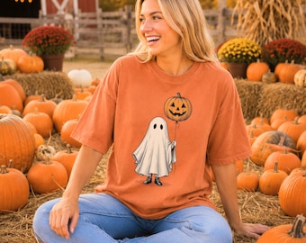 Comfort Colors® Vintage Ghost Halloween Shirt, Playful Ghost with Balloon Design, Cute Retro Autumn Graphic Tee, Vintage Autumn Graphic Tee