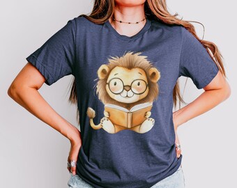 Cute Lion Reading Book , Animal Reader Design, Book Lover Gift, Jungle Book Aesthetic, Nerdy Cute Lion Graphic Art