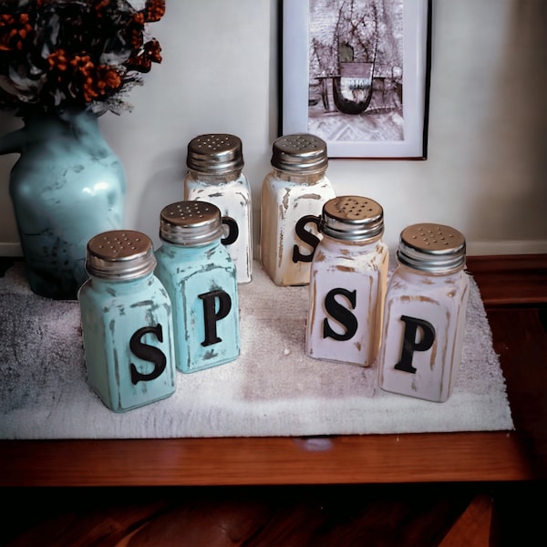 Rustic Salt & Pepper Set - Salt and Pepper Shakers - Farmhouse Table Decor - Kitchen Decor - Housewarming Gift - Distressed Painted Decor