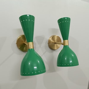 Apliques de pared italianos, lámparas de pared, apliques de pared de mediados de siglo, par de luces para cuadros modernos