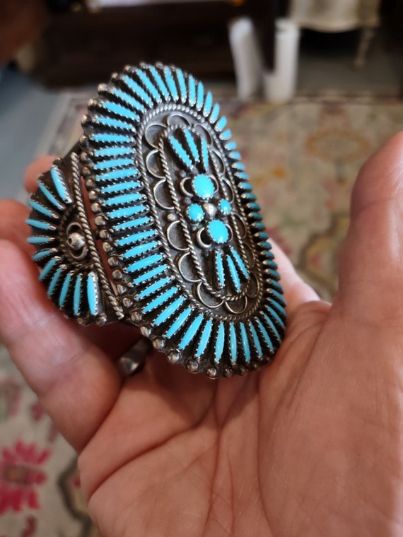 PRICE REDUCED was 1,200 now 1,000 Vintage Zuni Pet