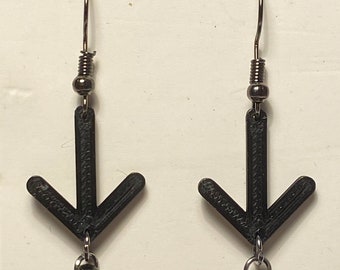 graphic arrow earrings,