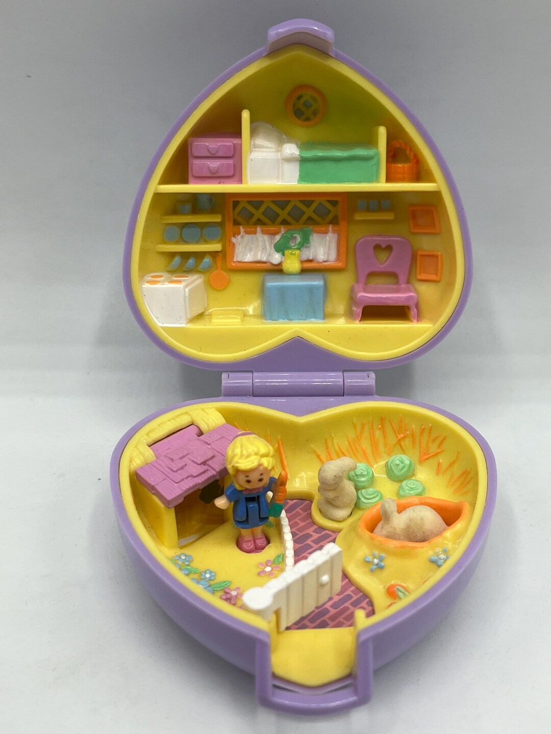 Ancien Médaillon Polly Pocket - Chambre à Coucher Avec Personnage - Bluebird 1991