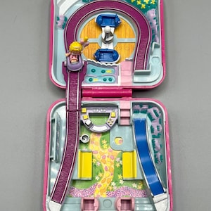 1989 Vintage Bluebird Polly Pocket Fun Fair World