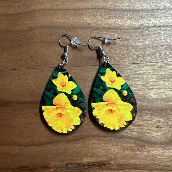 Daffodil earrings