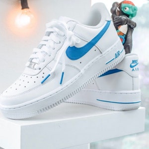 air forces with blue check