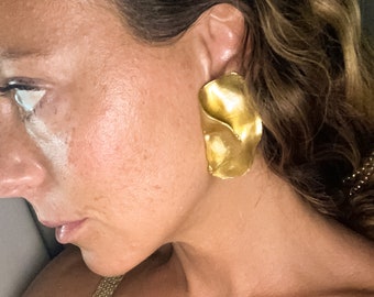 Handmade Large Gold Statement Earrings Geometric Gold Studs Sustainable Lightweight Earrings Recycled Plastic Clips Earrings DUNES Earrings