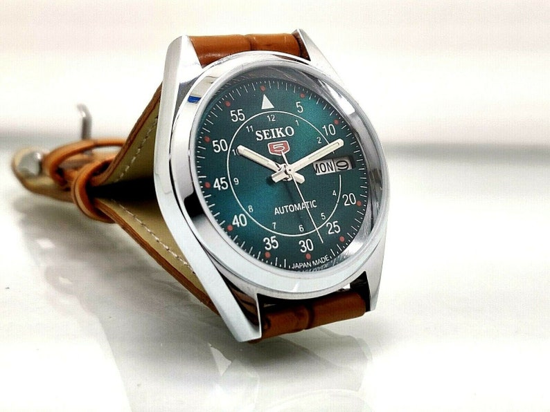 Rare Seiko 5 automatic 6309 day date casual Green Color dial | Etsy