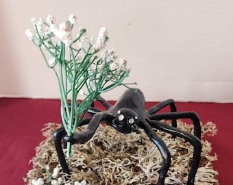 Creepy Cute Spider Sculpture Tabletop Arachnid Artwork Faux Plant Gift For Spooky Sweet Couples Birthday Anniversary Friendship Apology