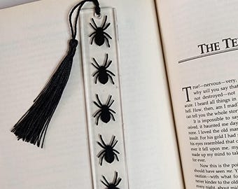 Marcapáginas de resina con diseño espeluznante, ideal para Halloween, regalo para amantes de los libros góticos.